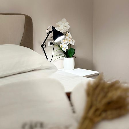 Eja Apartment 3 Τίρανα Εξωτερικό φωτογραφία